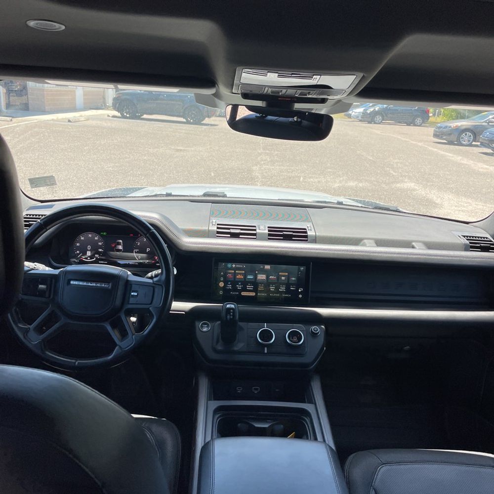 2023 Land Rover Defender 110 X-Dynamic SE