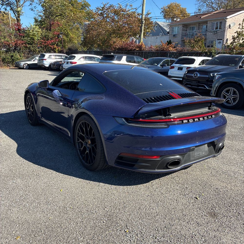2020 Porsche 911 Carrera