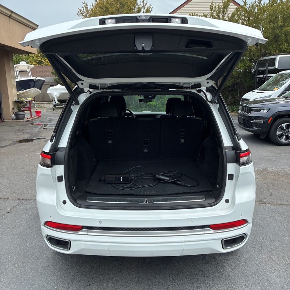 2022 Jeep Grand Cherokee 4xe Summit 4x4