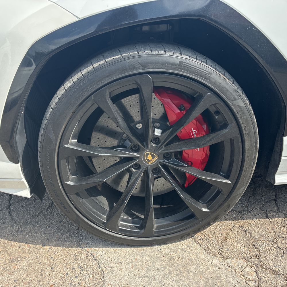 2020 Lamborghini Urus