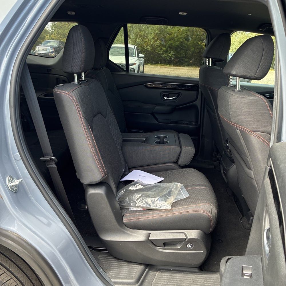 2025 Honda Pilot Sport