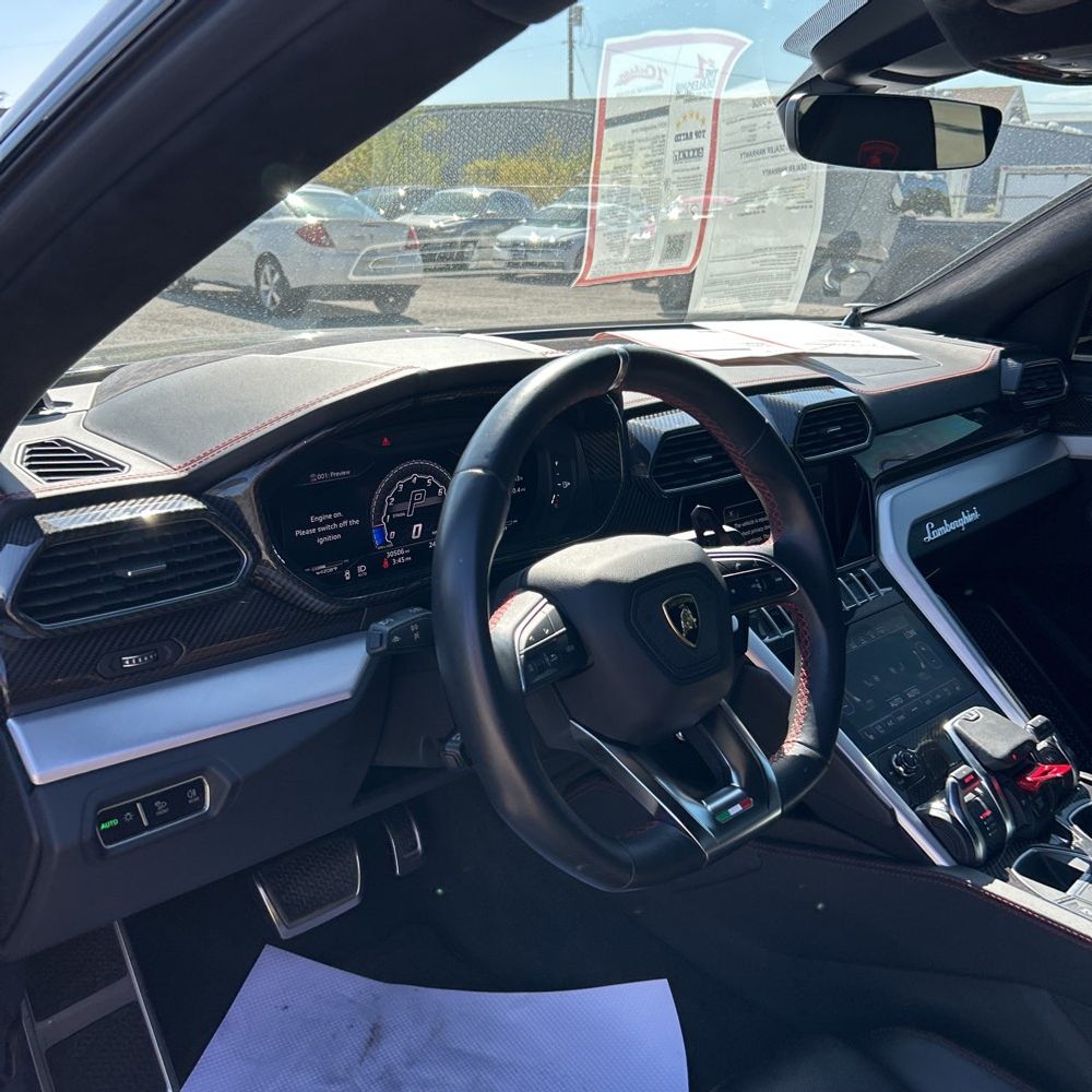 2020 Lamborghini Urus