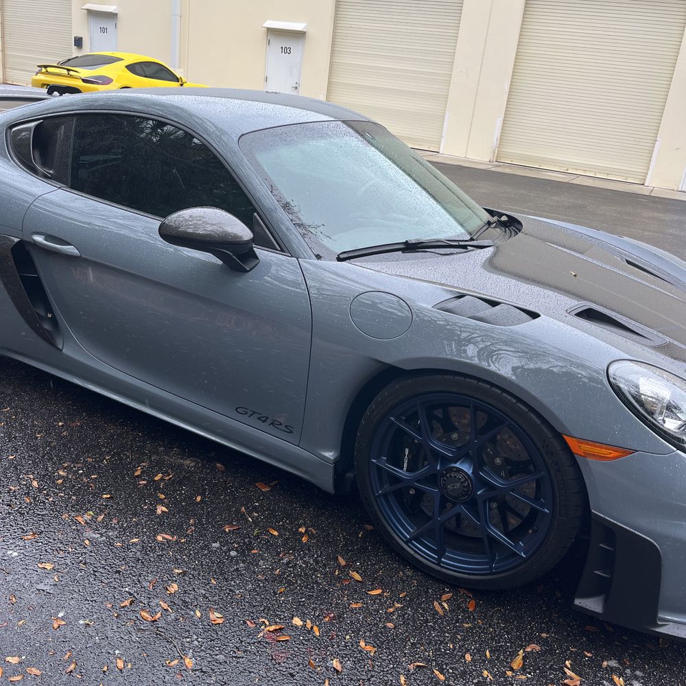 2023 Porsche 718 Cayman GT4 RS