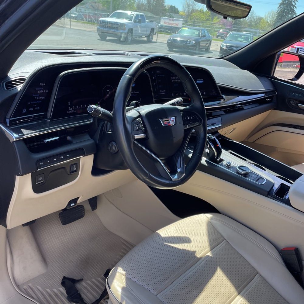 2023 Cadillac Escalade ESV Premium Luxury