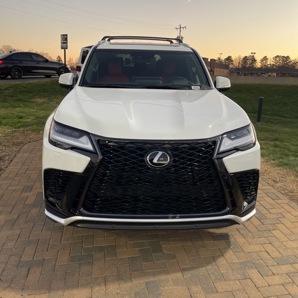 2024 Lexus LX 600 F SPORT Handling