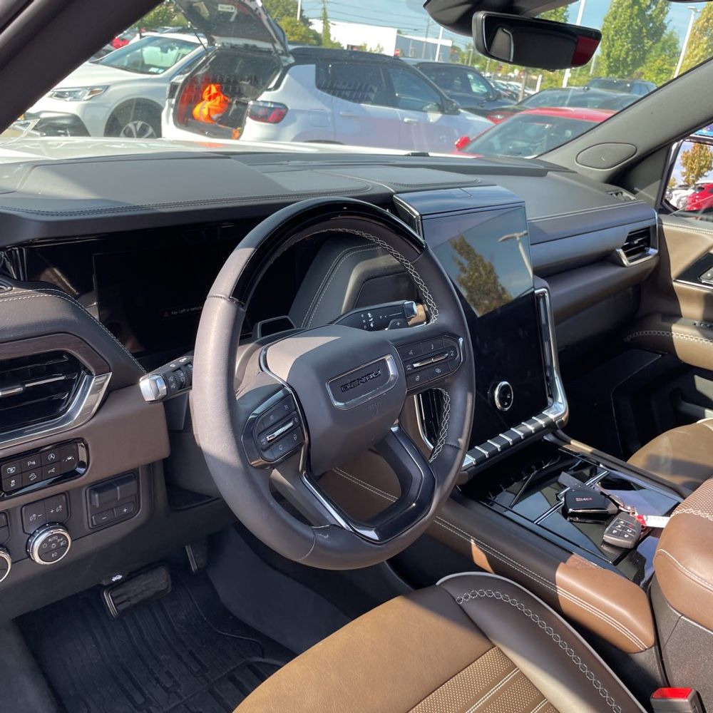 2025 GMC Yukon Denali Ultimate