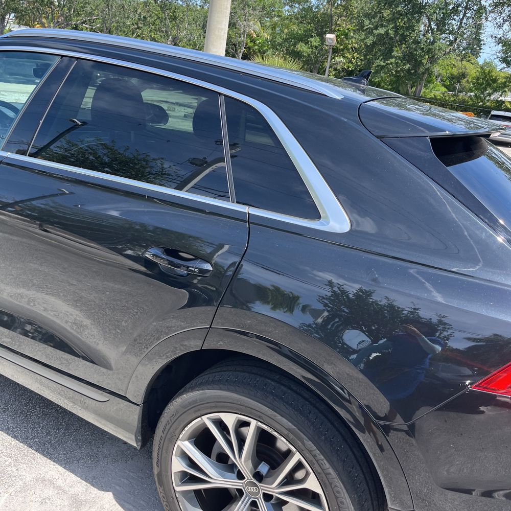 2023 Audi Q8 Premium Plus