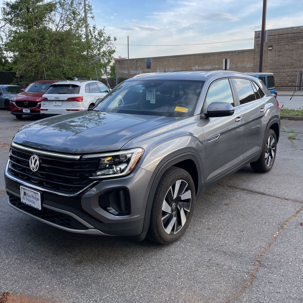 2024 Volkswagen Atlas Cross Sport SE 4Motion