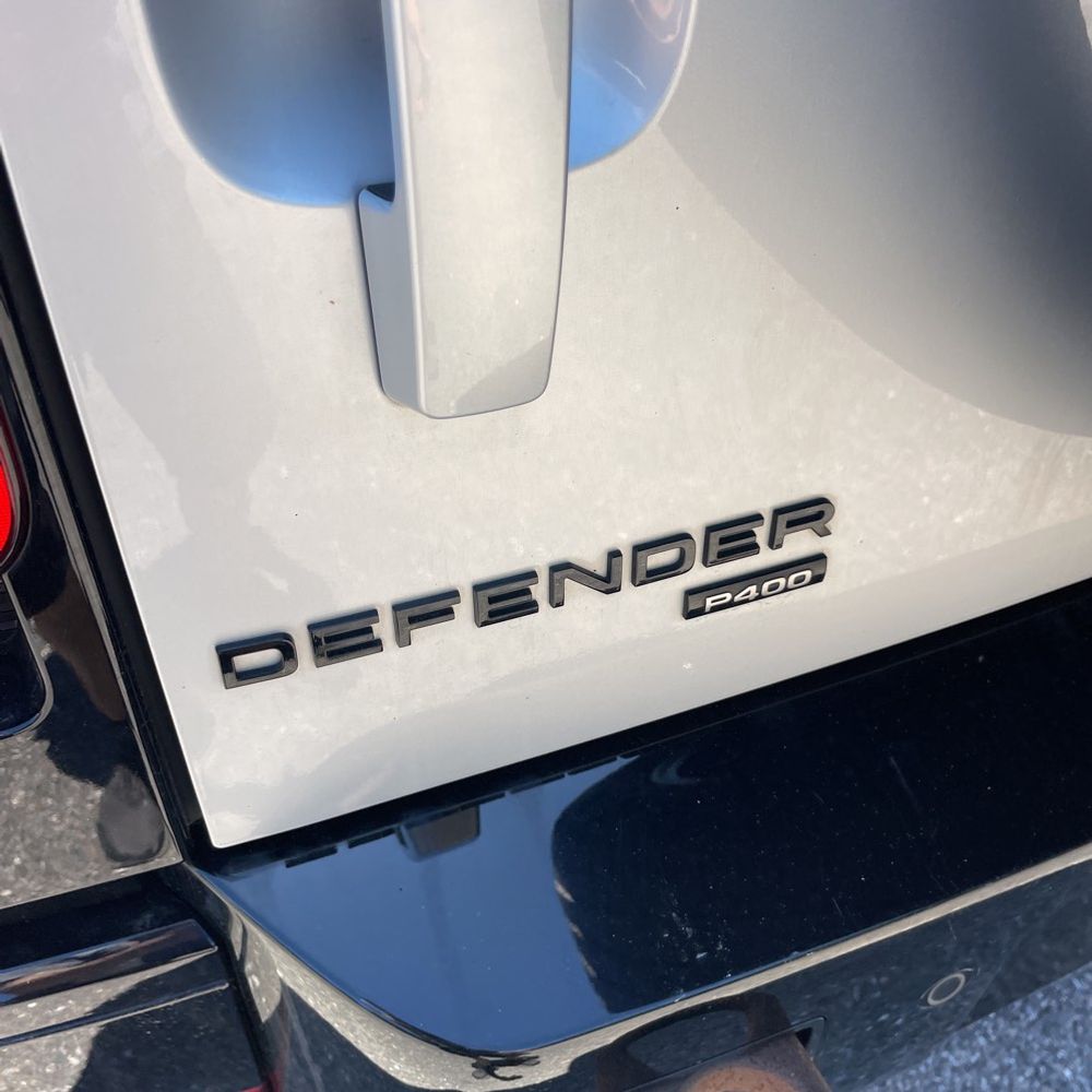 2023 Land Rover Defender 110 X-Dynamic SE