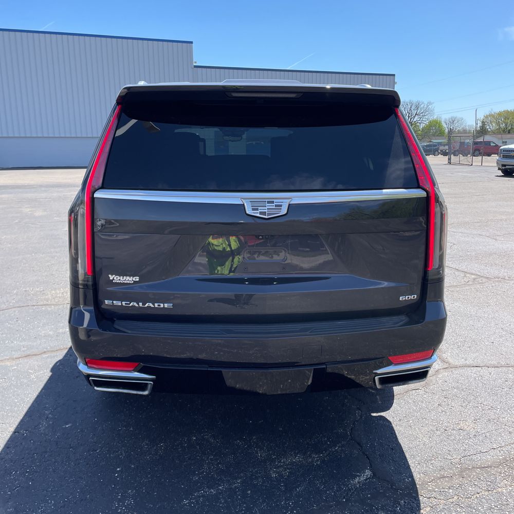 2023 Cadillac Escalade ESV Premium Luxury