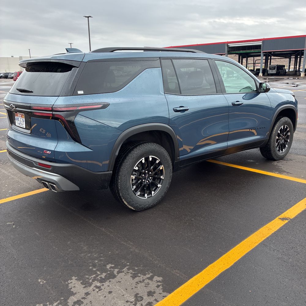 2025 Chevrolet Traverse Z71