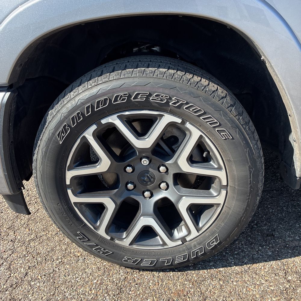 2025 Ram 1500 Laramie Crew Cab 4x4 5'7" Box