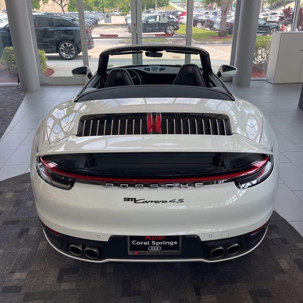 2020 Porsche 911 Carrera 4S