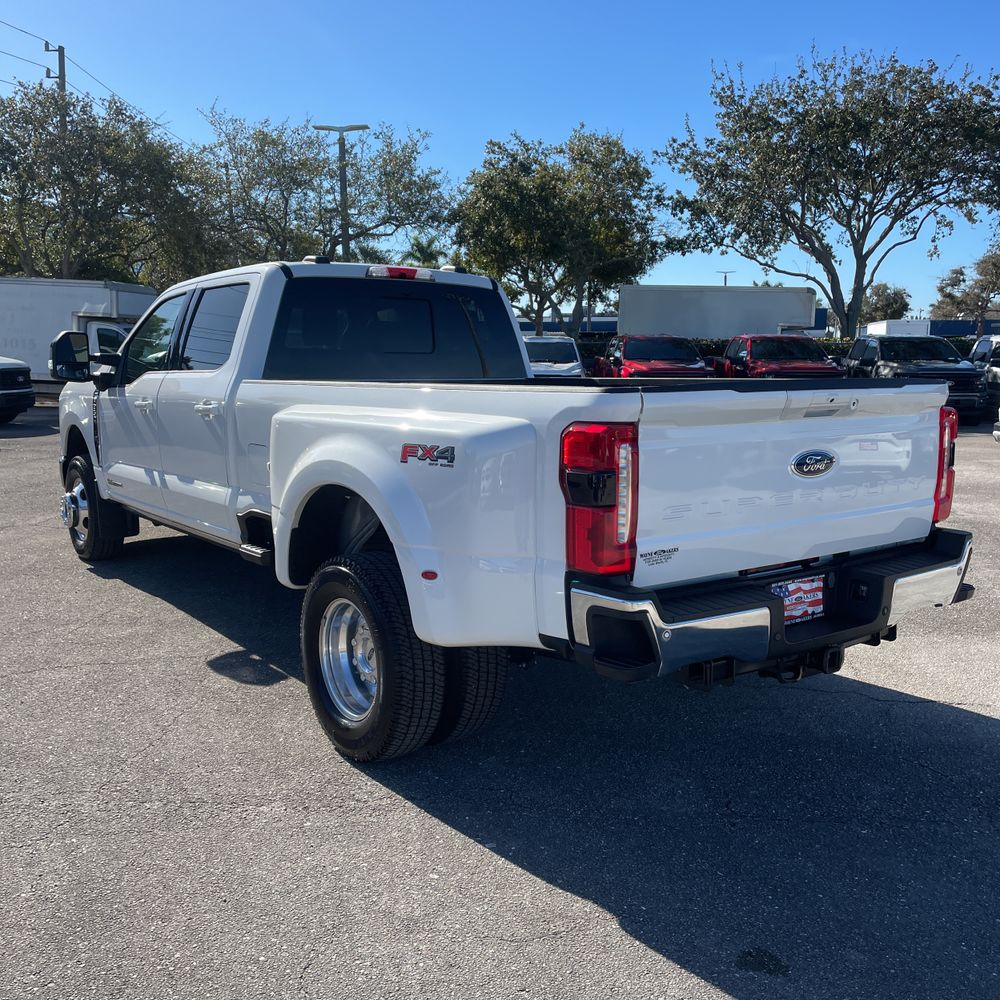 2024 Ford F-350 Super Duty Lariat