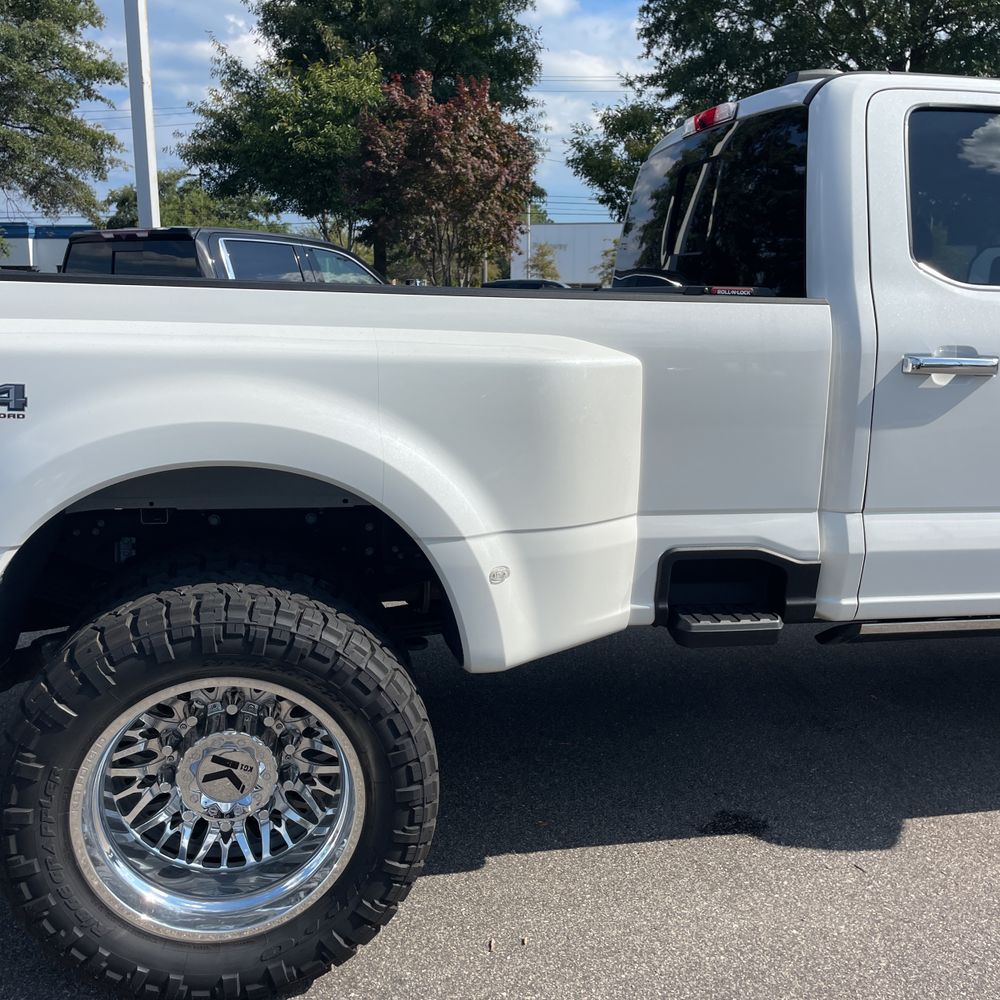 2024 Ford F-350 Super Duty Platinum