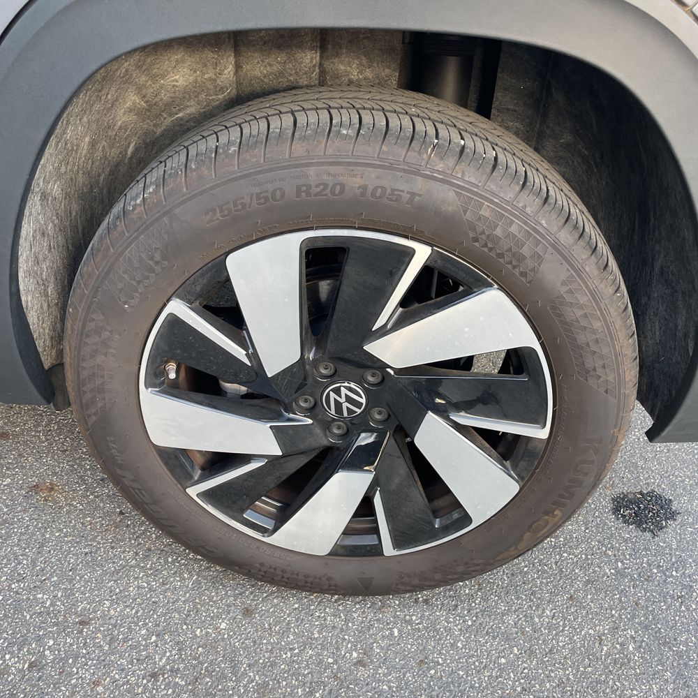 2024 Volkswagen Atlas Cross Sport SE 4Motion