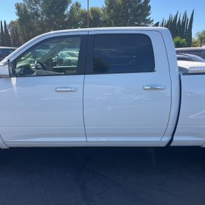 صورة 4 لـ 2014 RAM 1500 LARAMIE