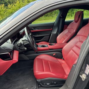 صورة مصغرة 31 لـ 2021 Porsche TAYCAN BASE