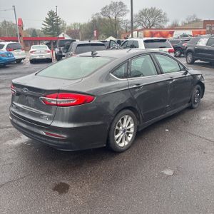 FORD FUSION HYBRID SE - 8
