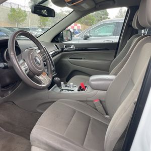 2013 JEEP GRAND CHEROKEE LAREDO — миниатюра 30