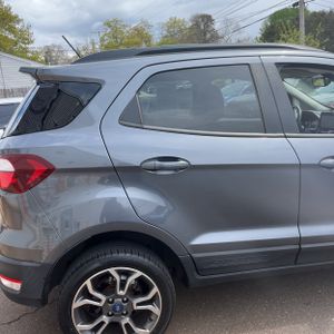 FORD ECOSPORT SES - 9