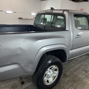 صورة 9 لـ 2016 Toyota TACOMA SR