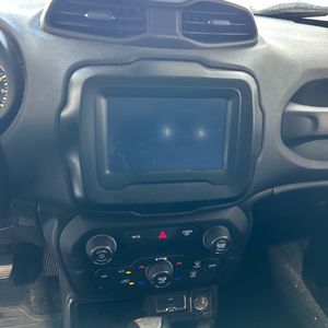 2018 JEEP RENEGADE LATITUDE 照片 35