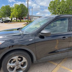 FORD ESCAPE ST-LINE - 2