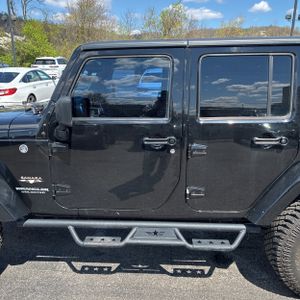 JEEP WRANGLER UNLIMITED SAHARA - 4