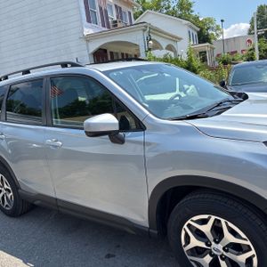 2023 Subaru FORESTER PREMIUM 缩略图 11