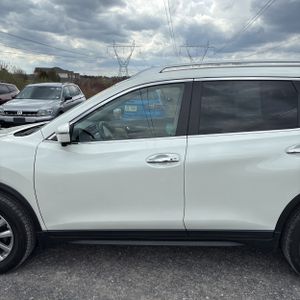 NISSAN ROGUE SV - 4