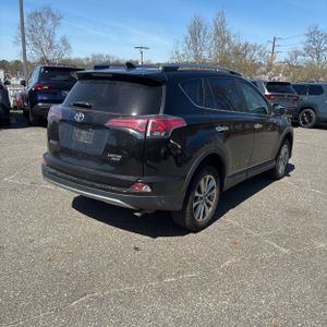 TOYOTA RAV4 - 8