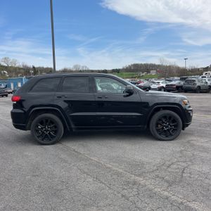 JEEP GRAND CHEROKEE LAREDO X - 10