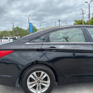 HYUNDAI SONATA GLS - 9