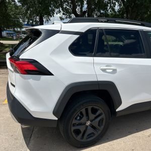 TOYOTA RAV4 - 9