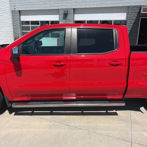 2021 Chevrolet SILVERADO 1500 LT 照片 4