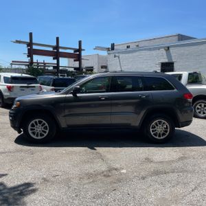 2019 JEEP GRAND CHEROKEE LAREDO E 照片 3