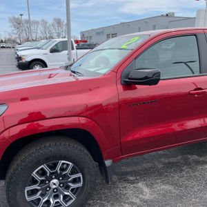 CHEVROLET COLORADO Z71 - 2
