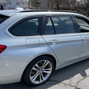 BMW 330I XDRIVE - 9