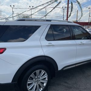 FORD EXPLORER HYBRID LIMITED - 9