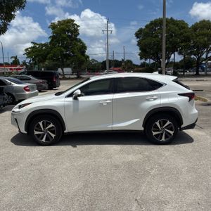 صورة 3 لـ 2021 Lexus NX 300 BASE
