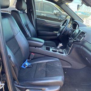 صورة 32 لـ 2021 JEEP GRAND CHEROKEE LAREDO X