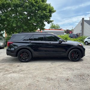 FORD EXPLORER ST - 10