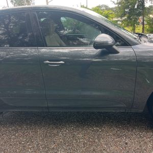 صورة 10 لـ 2017 Porsche MACAN BASE