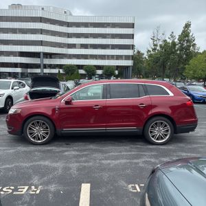 صورة 3 لـ 2014 Lincoln MKT ECOBOOST