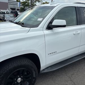 2017 Chevrolet TAHOE LS 照片 2