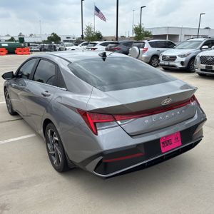 HYUNDAI ELANTRA SEL - 5