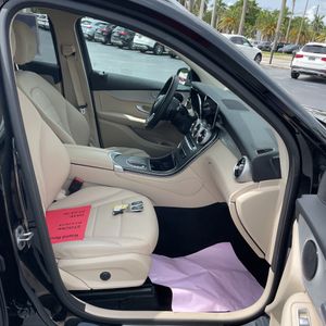 2022 Mercedes-BENZ GLC — миниатюра 32