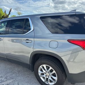 CHEVROLET TRAVERSE LS - 6