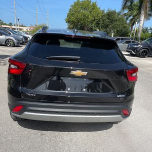 2026 Chevrolet TRAX LT — фото 7